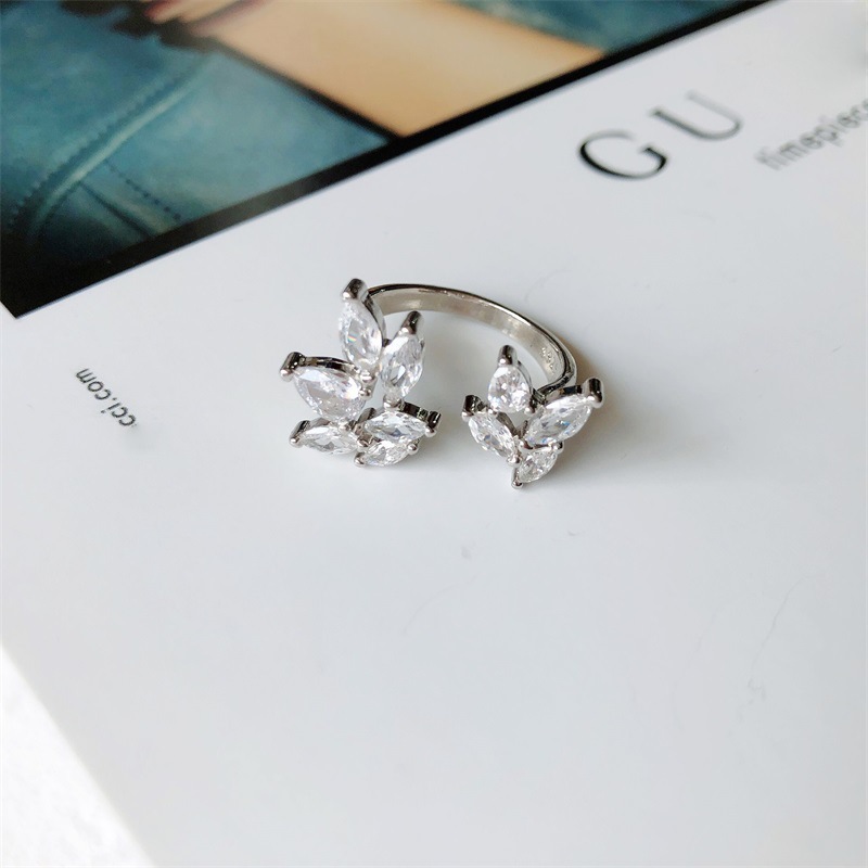 Women's Adjustable Stacking Fingertip Ring