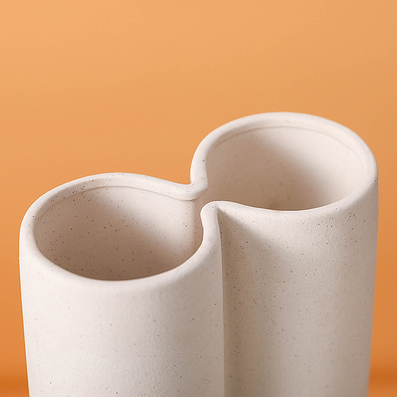 Creative Frosted Ceramic Vase With Metal Spots - 5