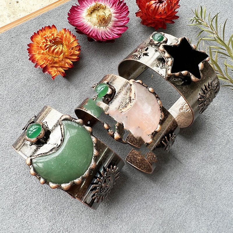 Women's Crystal Moon Green Aventurine Copper Bracelet