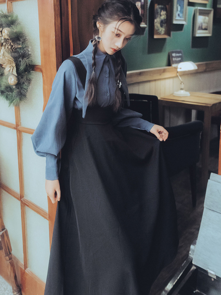 Retro Temperament Bottoming Shirt Waist Strap Skirt Suit