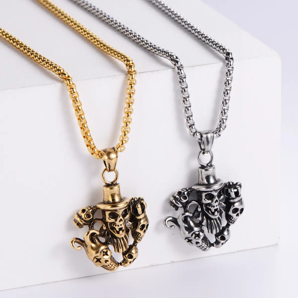 Fashionable Titanium Steel Skull Pendant
