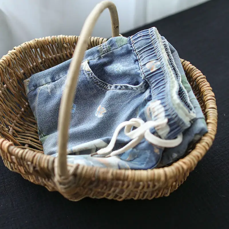 Women's Vintage Print Light Blue Cropped Jeans