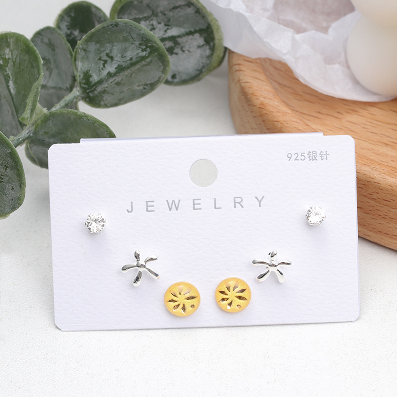 Ins Style Three Pairs Of Female Earrings Japanese And Korean Student Daisy Earrings