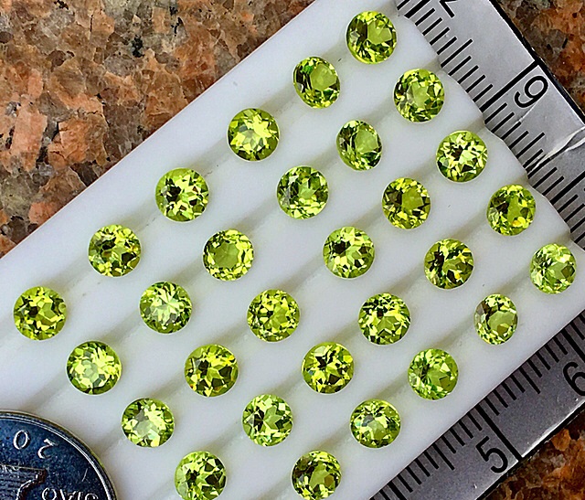 Natural Peridot Bare Stone Faceted VS Level About 3-8mm Round