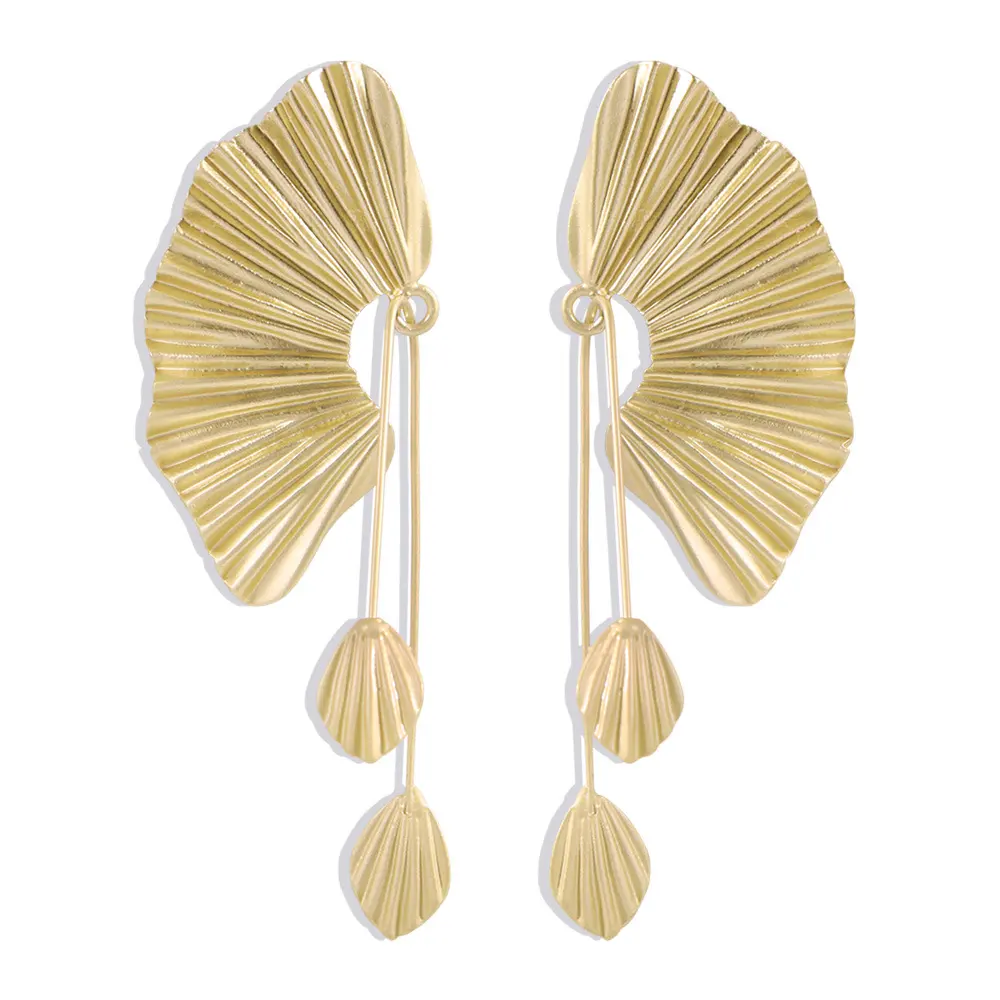 Scallop Earrings Leaf