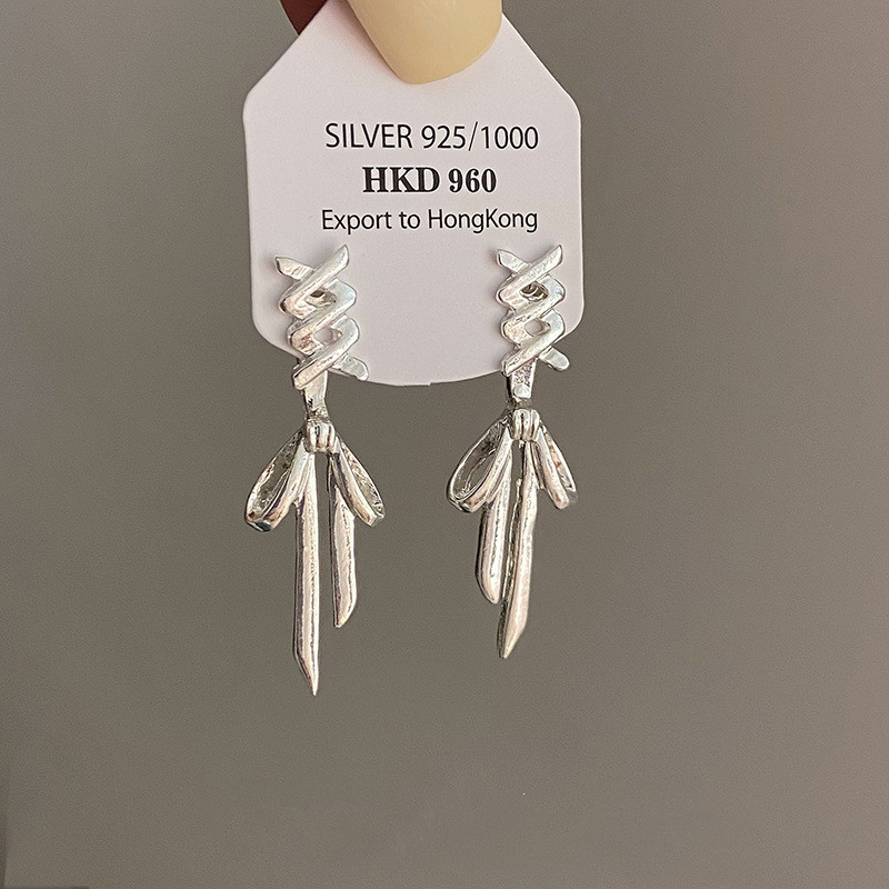 Women's Simple Graceful Lace-up Bow Earrings