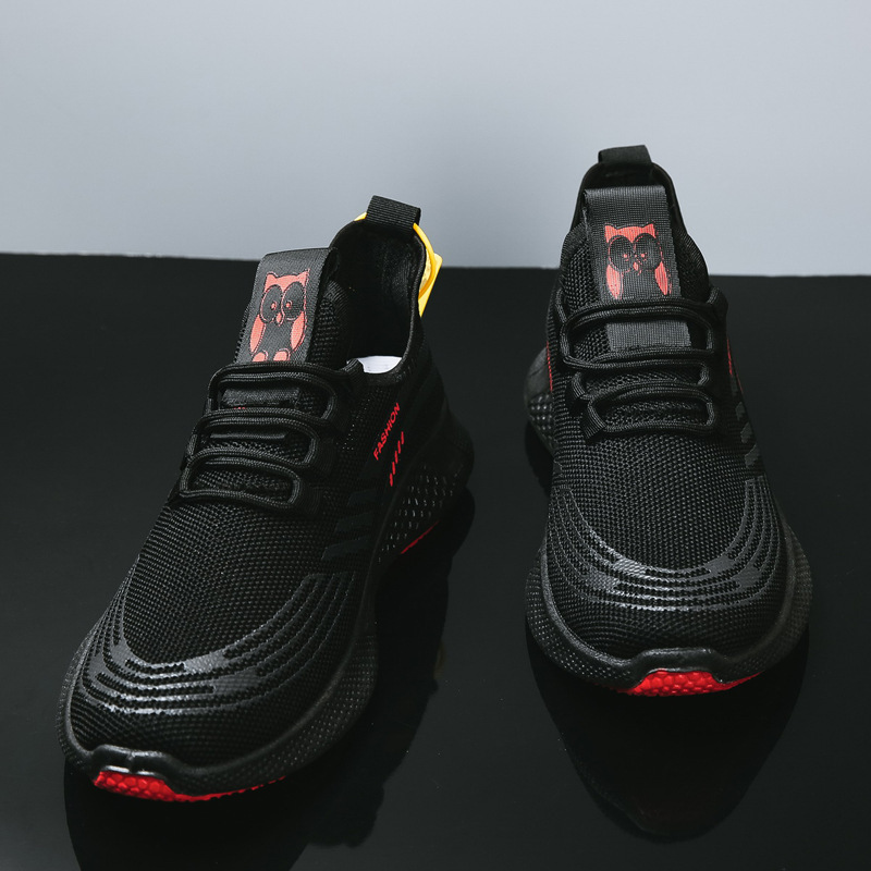 Title 7, Breathable and comfortable sneakers