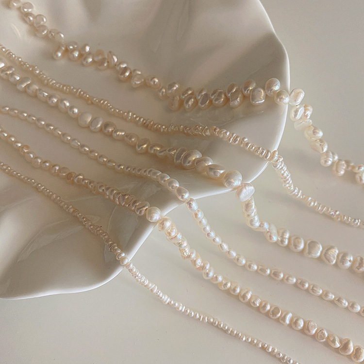 Versatile And Elegant Baroque Pearl Neckchain