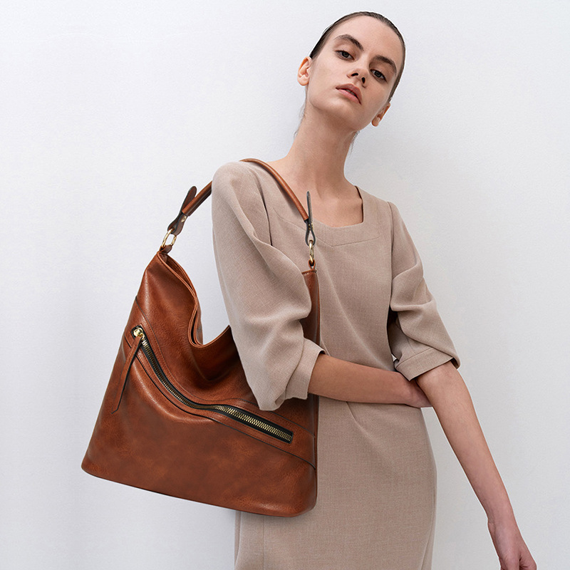 European Style One-shoulder Messenger Oily Leather Handbag