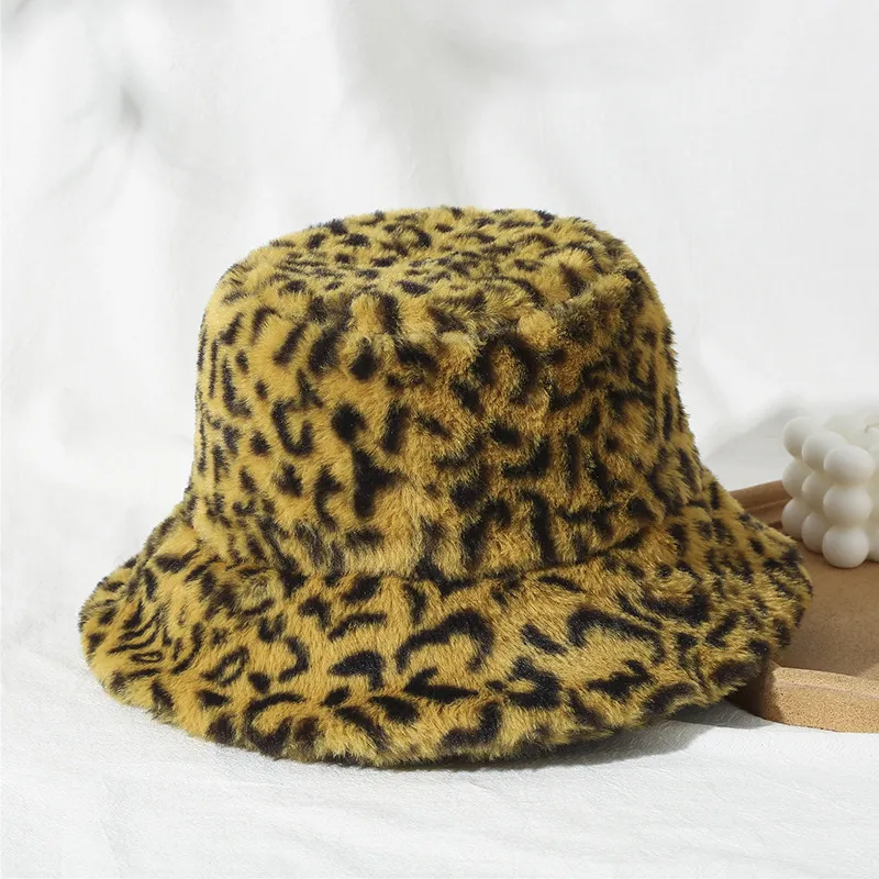 Women's Printed Leopard Print Fisherman Warm And Thick Plush Hat - Yellow Leopard Print