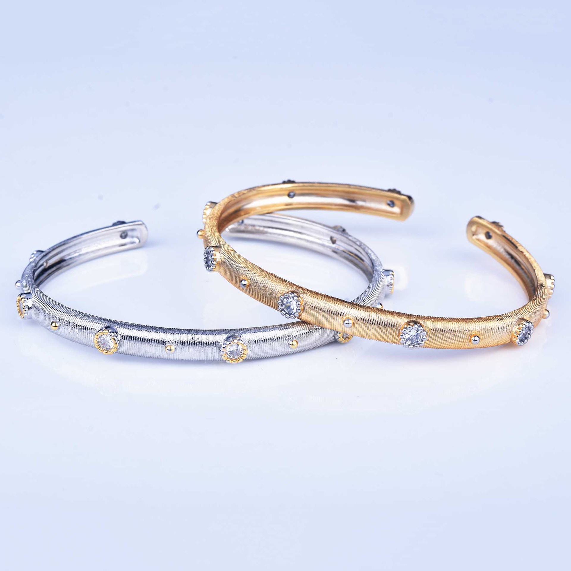 Vintage Brushed Texture Open Cuff Bangle For Women, Gold Tone Clear Tone Simulated Zirconia Star Dot Inlay Lig