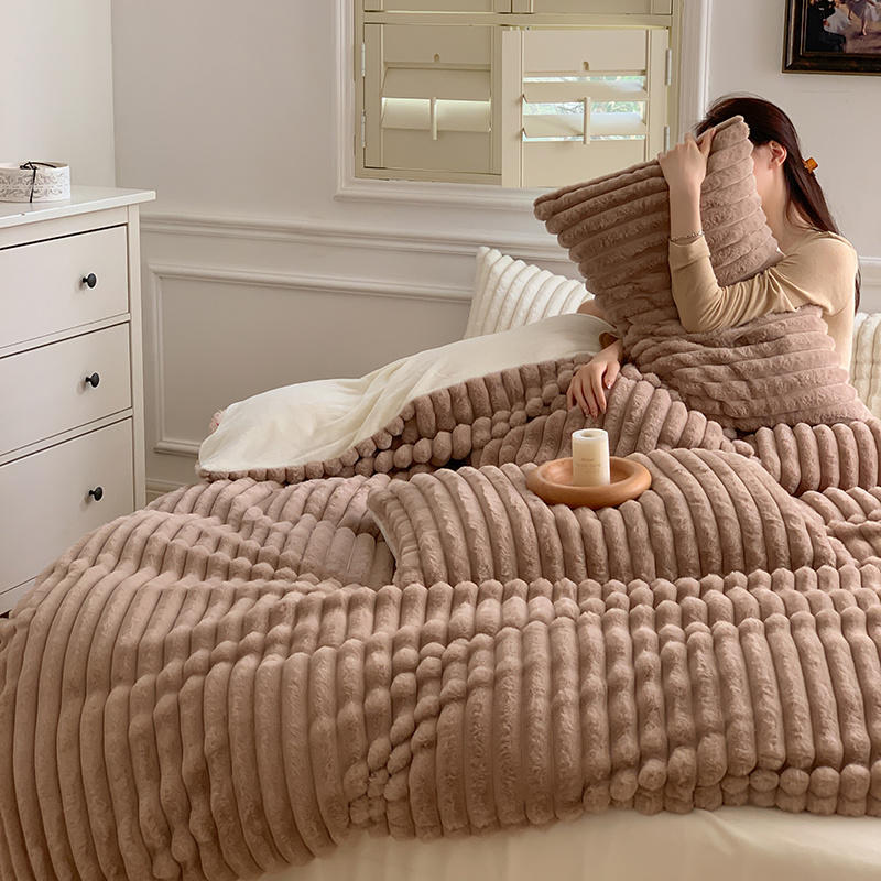 Vertical Pattern Rabbit Milk Fleece Four Piece Set Coral - Image 5