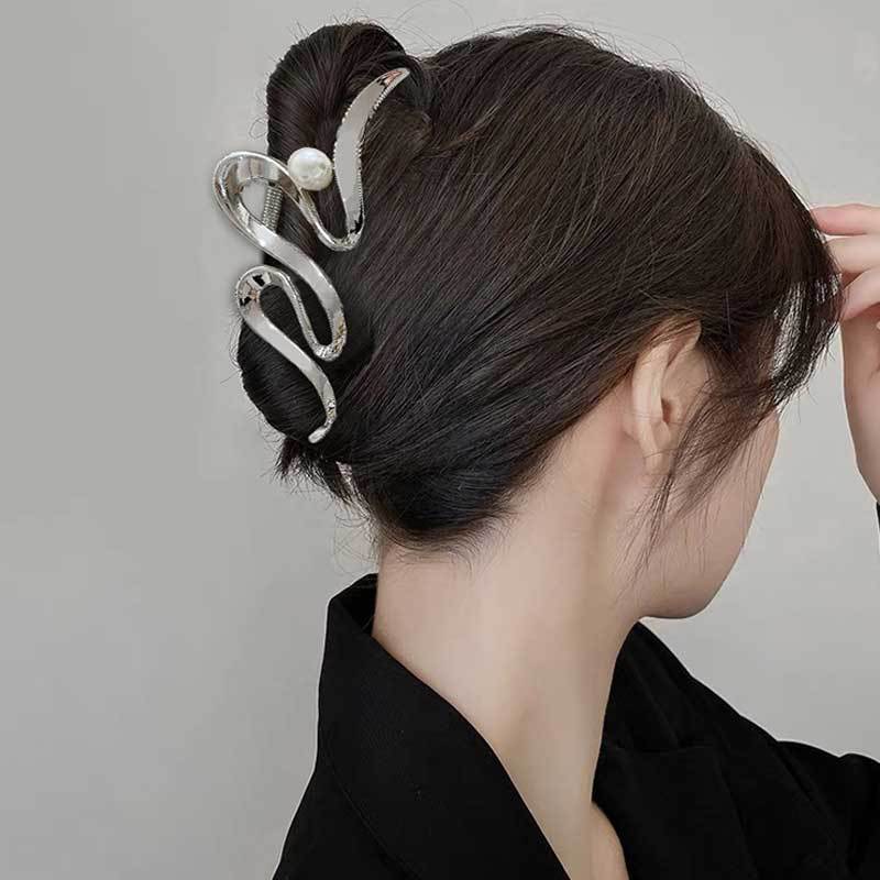 Women's Pearl Shark Metal Hairpin