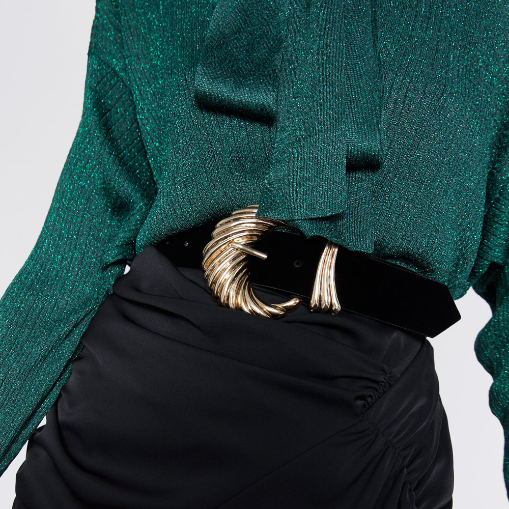 Fashion Ladies Three-dimensional Pattern Flower Shaped Alloy Belt