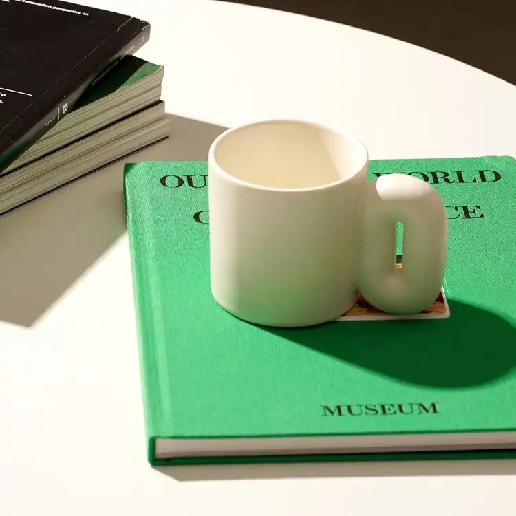Stereo 3D Handle Nordic Ins Mug