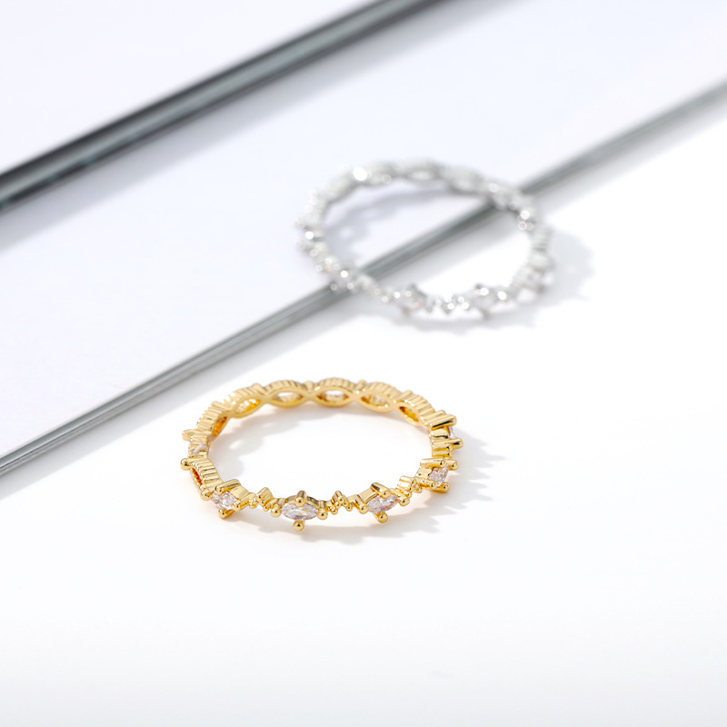 Women's Niche Design Geometric Diamond-shaped Zircon Ring