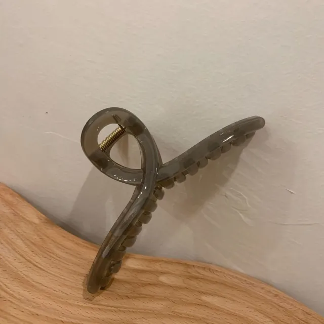 Large Clip Female Retro Head Grey - Shop at LoveMi