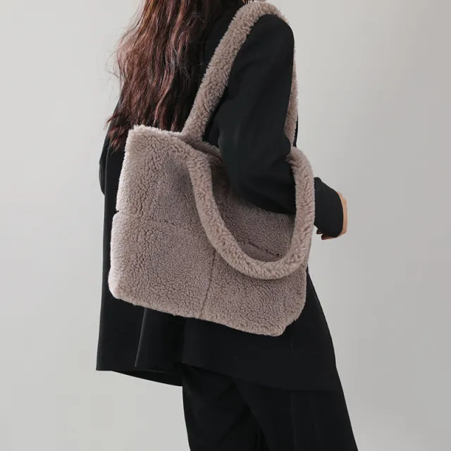 Women's Designer Luxury Plush Bag Winter Fashion Cute Tote Handbags Large Capacity Portable Single Shoulder Furry Bags Grey - Shop at LoveMi