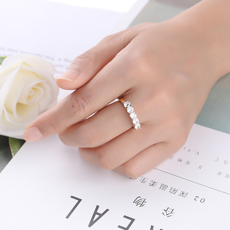Gold-plated White Zircon Ladies Jewelry Ring