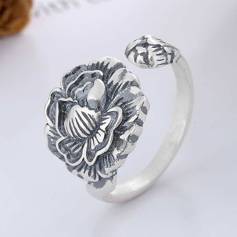 Title 4, Fashion Personality Retro Craft Ring