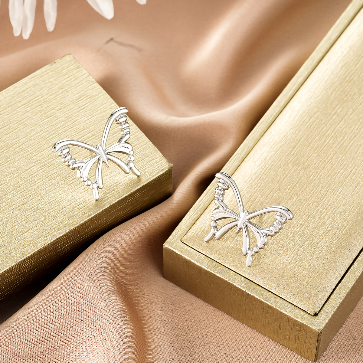 Style 15-1 Pair preview