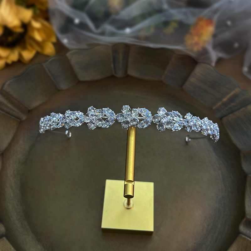 Bridal Simple And Elegant Retro Single Layer Headband 7 Style - Shop at LoveMi