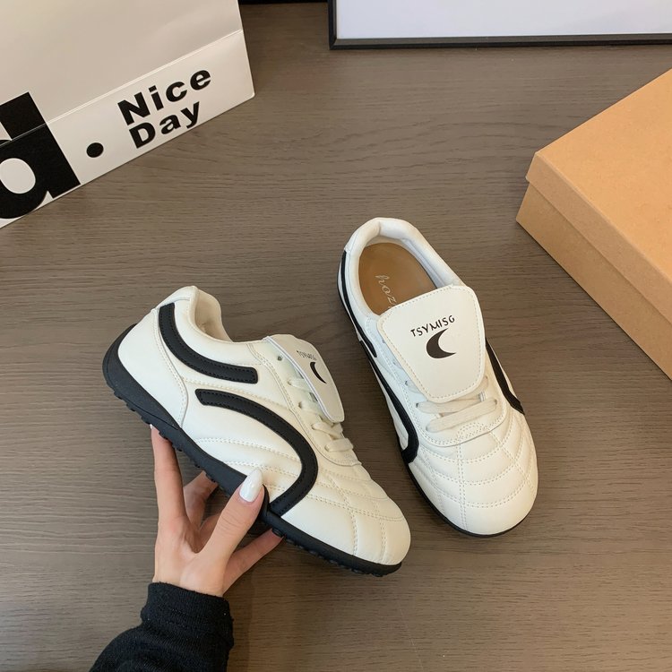 Women's Vintage Lightweight Versatile Platform White Sneakers, 2026 Autumn New Arrival, Heightening Soft Sole Athletic Training Shoes