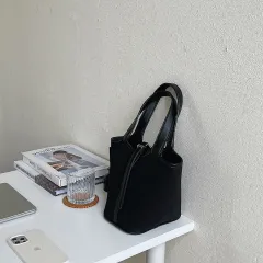Women's Fashion Temperament Large Capacity Handbag Shoulder Bag - Black - View 1