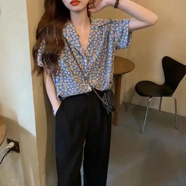 Korean Version Of The New Retro Hong Kong-flavored Floral Chic Loose And Lazy Short Sleeves