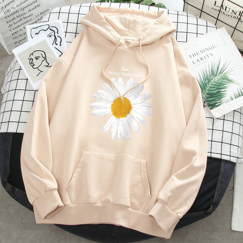 Title 5, new thin super fire Little Daisy hooded sweate...