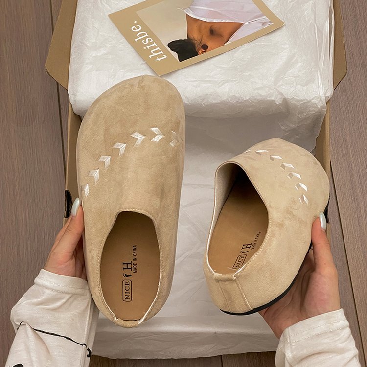 Hidden Wedge Outdoor Slippers Women, 2026 New Arrival Retro Fashion Elegant Comfortable Closed Toe Mules Slip-on Lazy Slippers