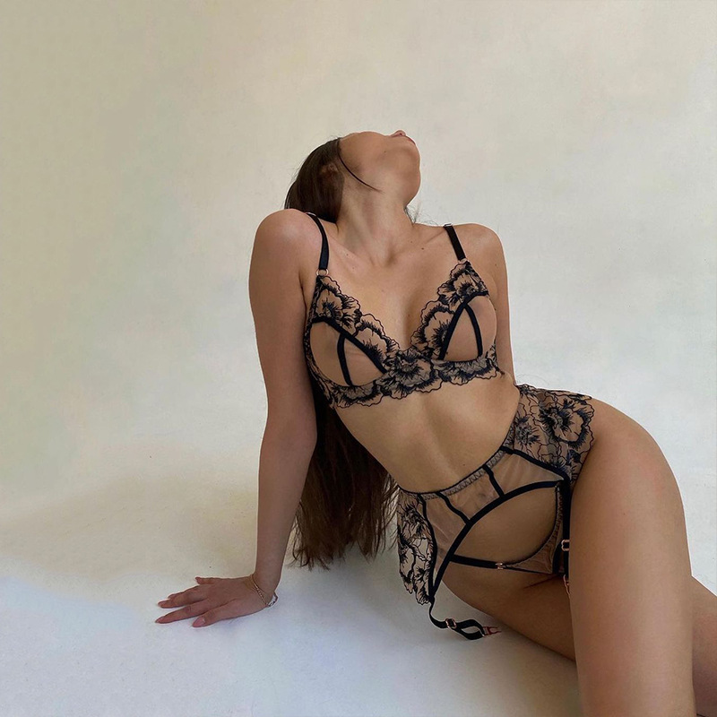 Women's Lace Mesh Black Embroidered Underwire