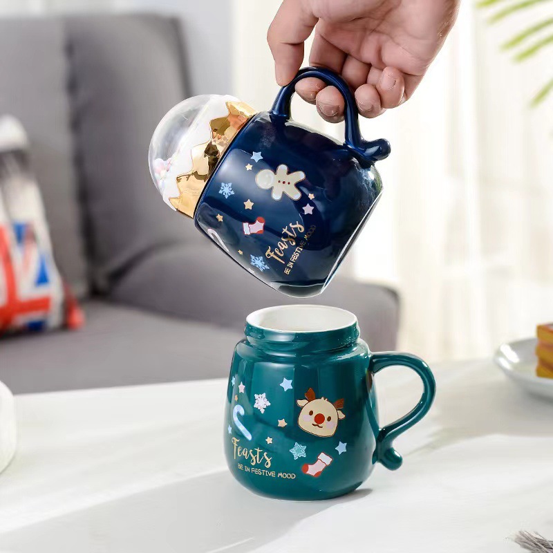 Red Christmas Ceramic Mug With Lid