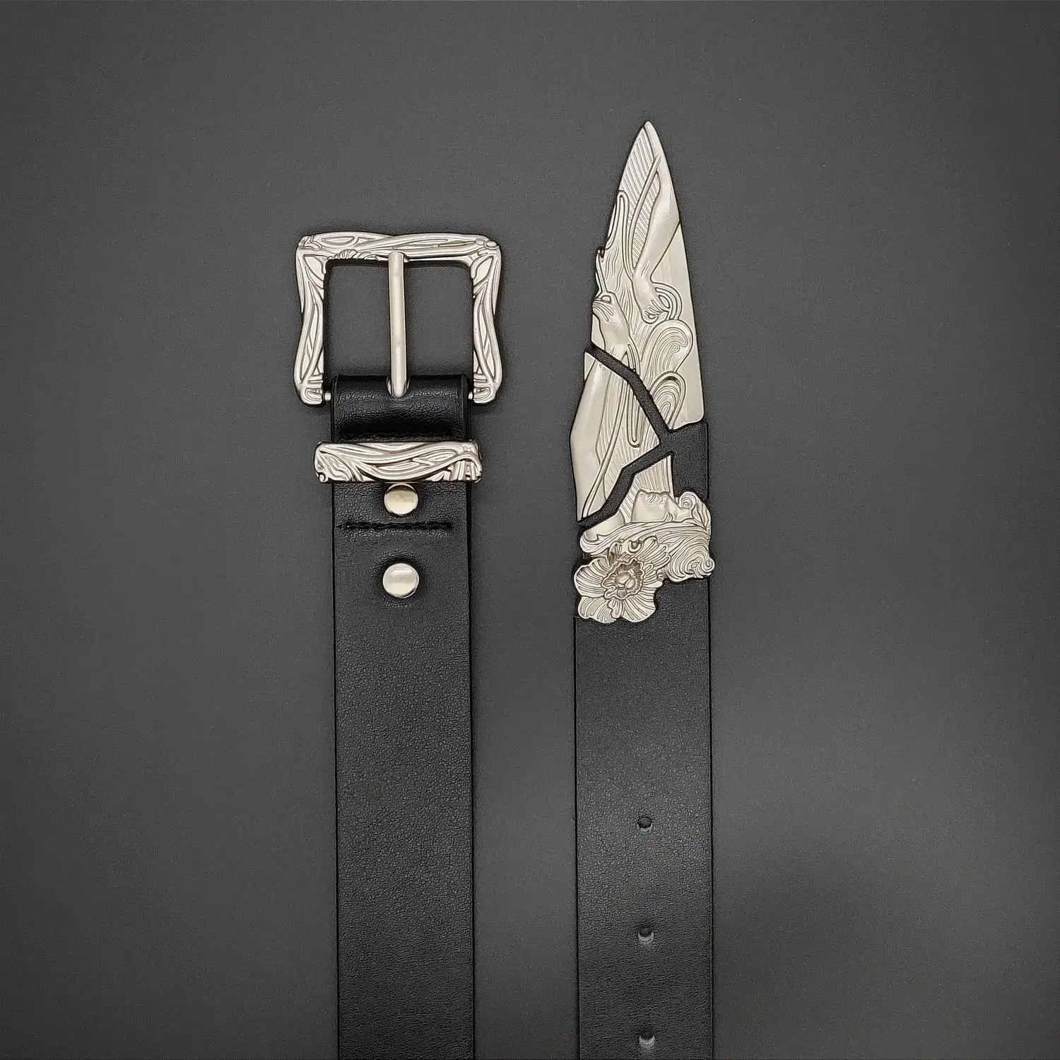 Retro Metal Western Broken Sword Swordsman Carved Belt