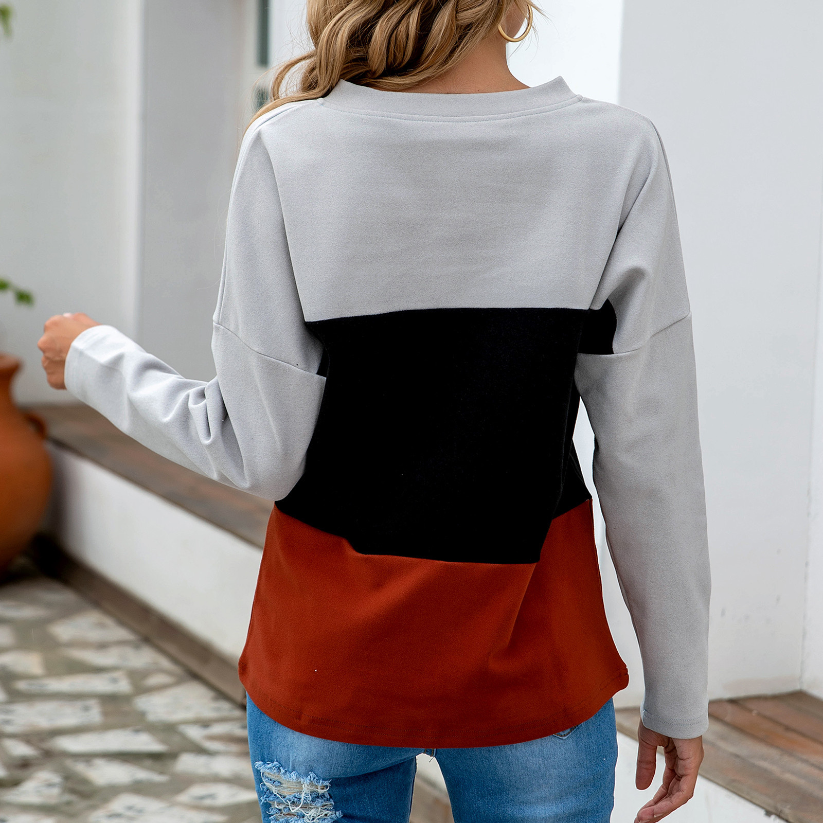 Title 3, V-neck long sleeve stitching three-color plus v...