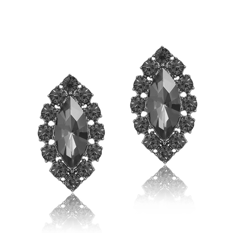 Japanese And Korean Simple Ladies Multi-color Crystal Earrings  Literary Style Small Earrings