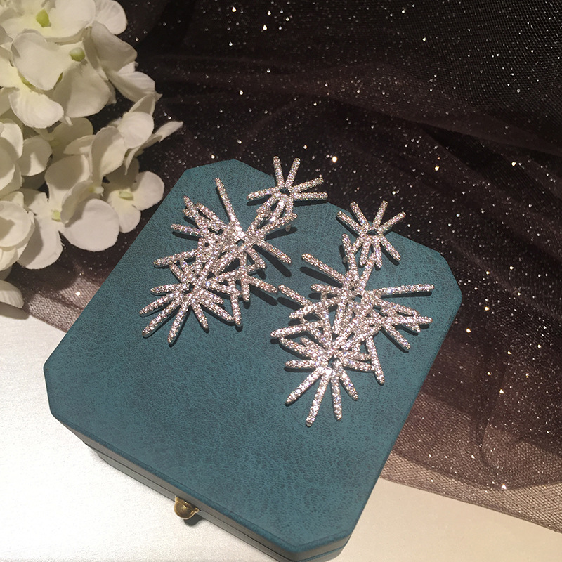 Star Fireworks Earrings Female Super Flash