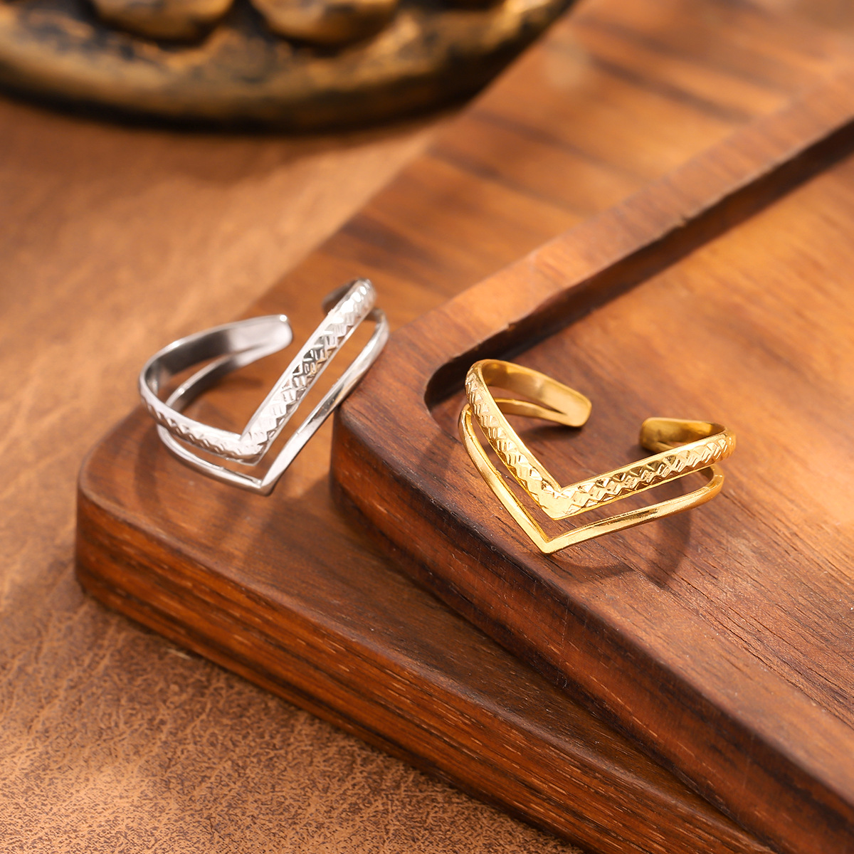 Fashion V-Shaped Ring, European & American INS Trend, All-Match Adjustable Open Band, High-End Titanium Steel Jewelry