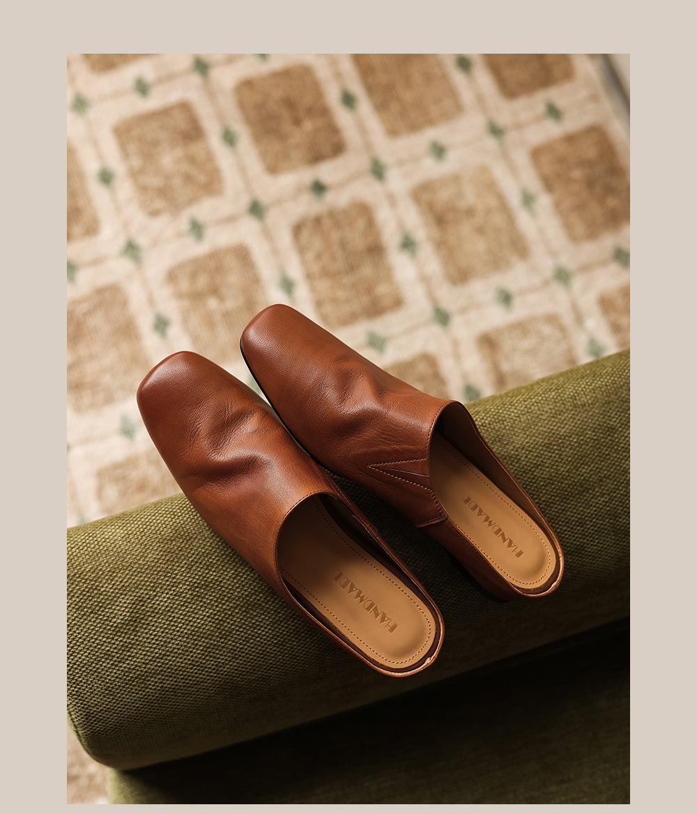 Sheepskin Ruched Mule Slides top view – Sarah Express