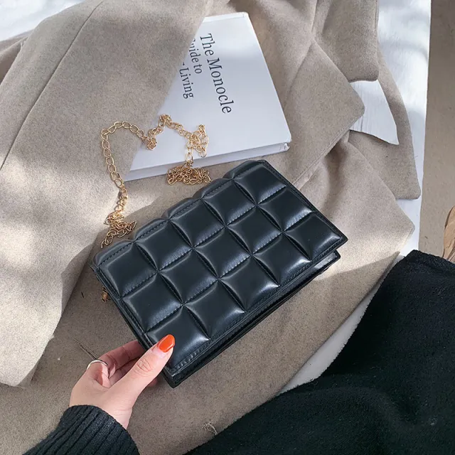 Chain Portable Small Bag Trendy Niche Design Shoulder Bag Female Bag Texture Messenger Bag Black - Shop at LoveMi