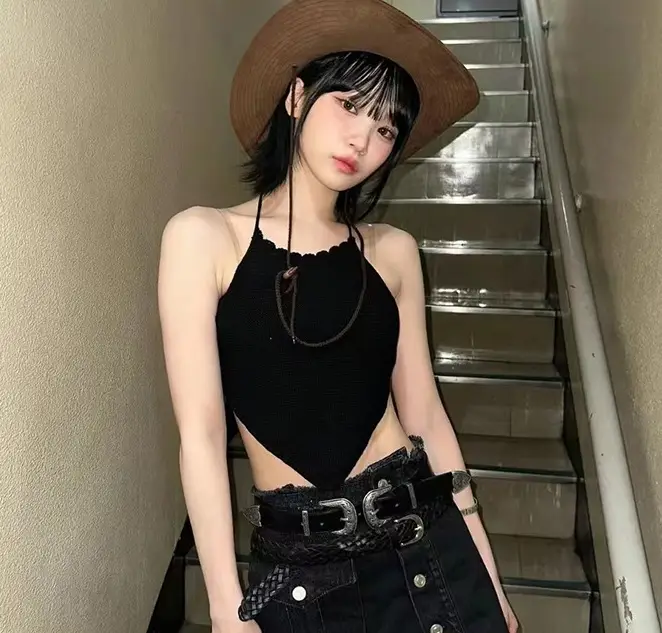 Lace Collar Knitted Halterneck With Suspenders Vest