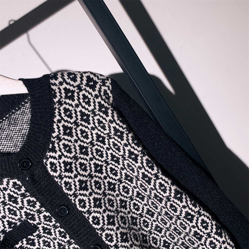 Retro Sweater Coat Loose Outer Wear Contrast Color Round Neck