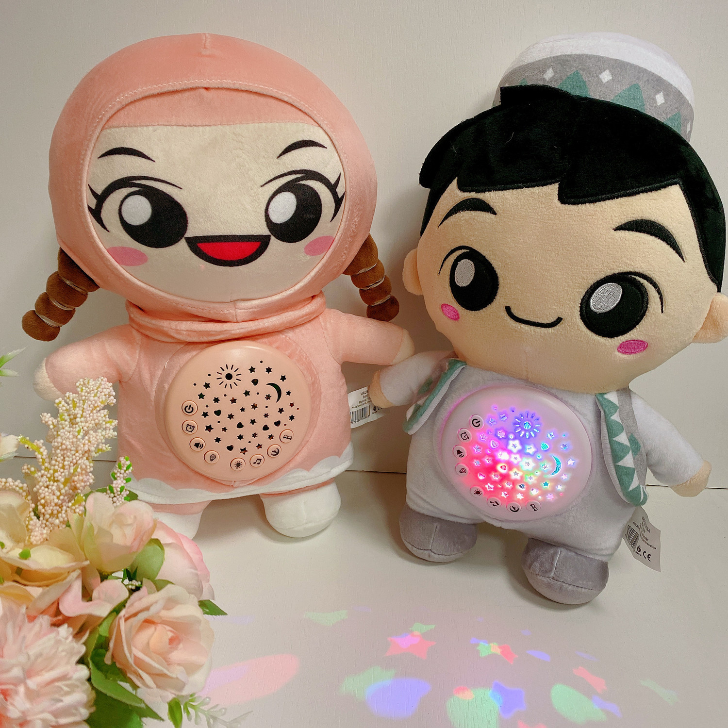 ["现货zikir pillow男孩女孩灯光投影音乐儿童睡觉安抚玩具生日礼", "伊斯兰儿童礼品祈祷垫套装 儿童玩具会说话娃娃，古兰经" 穆斯林音乐， "，益智玩具"]