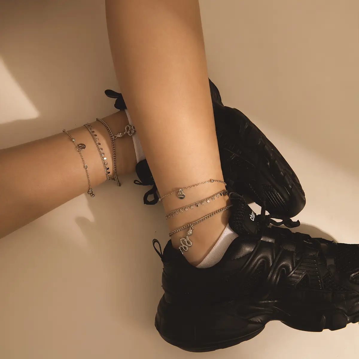 Micro-inlaid Rhinestone Snake-shaped Suit Anklet Personality Punk Pendant Tassel Foot Ornament