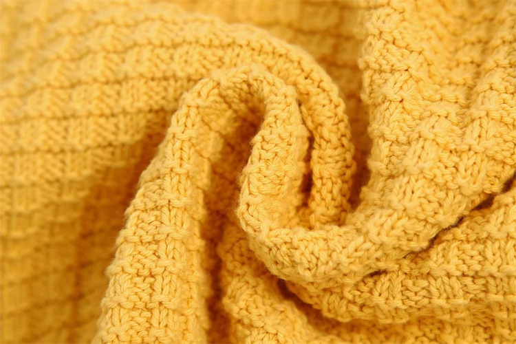 Women's Inner Spring And Summer Flower Embroidery Knitted Top