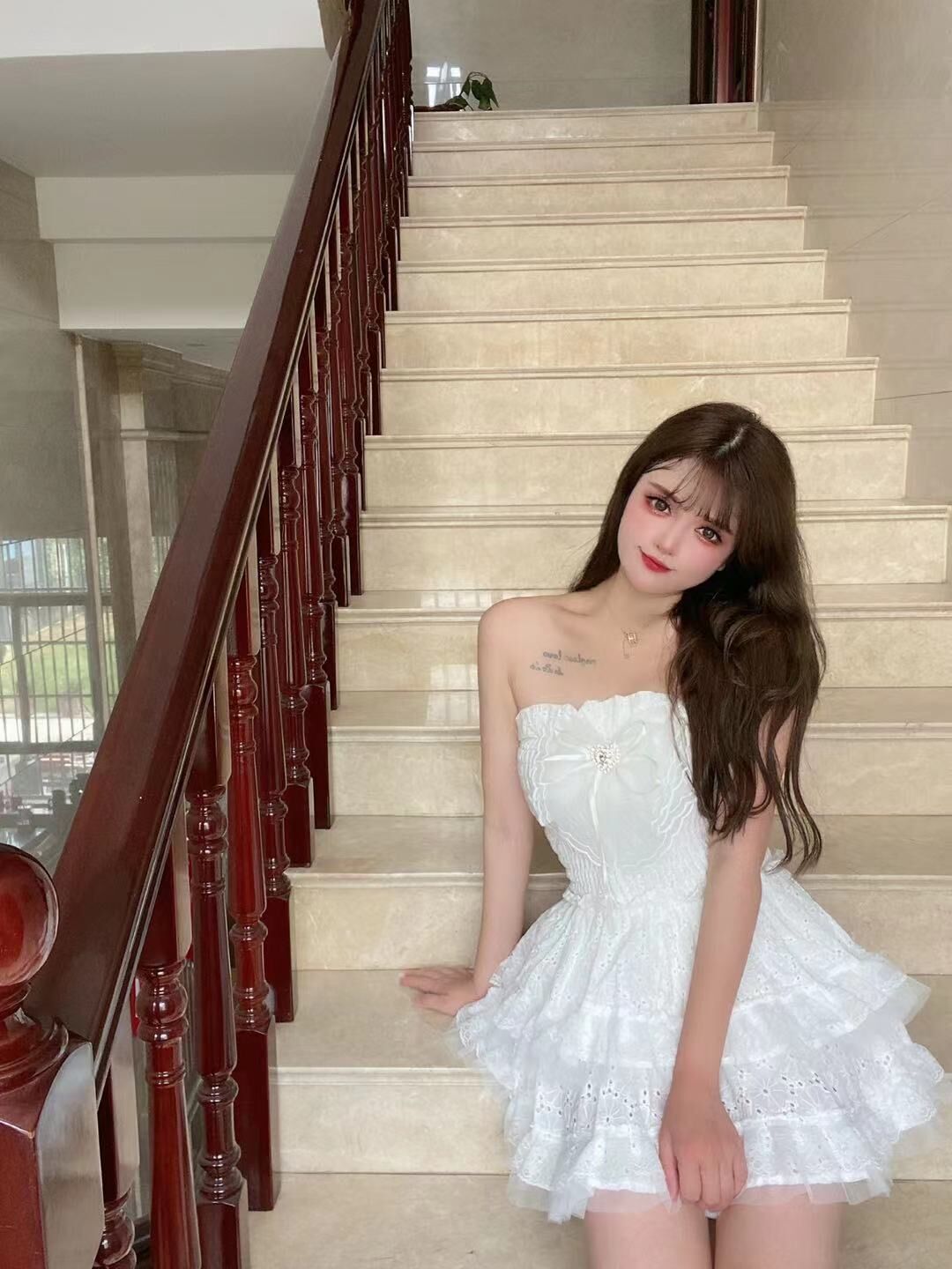 Diamond Cake Embroidered Lace Waist And Hips One-piece Culottes Dress