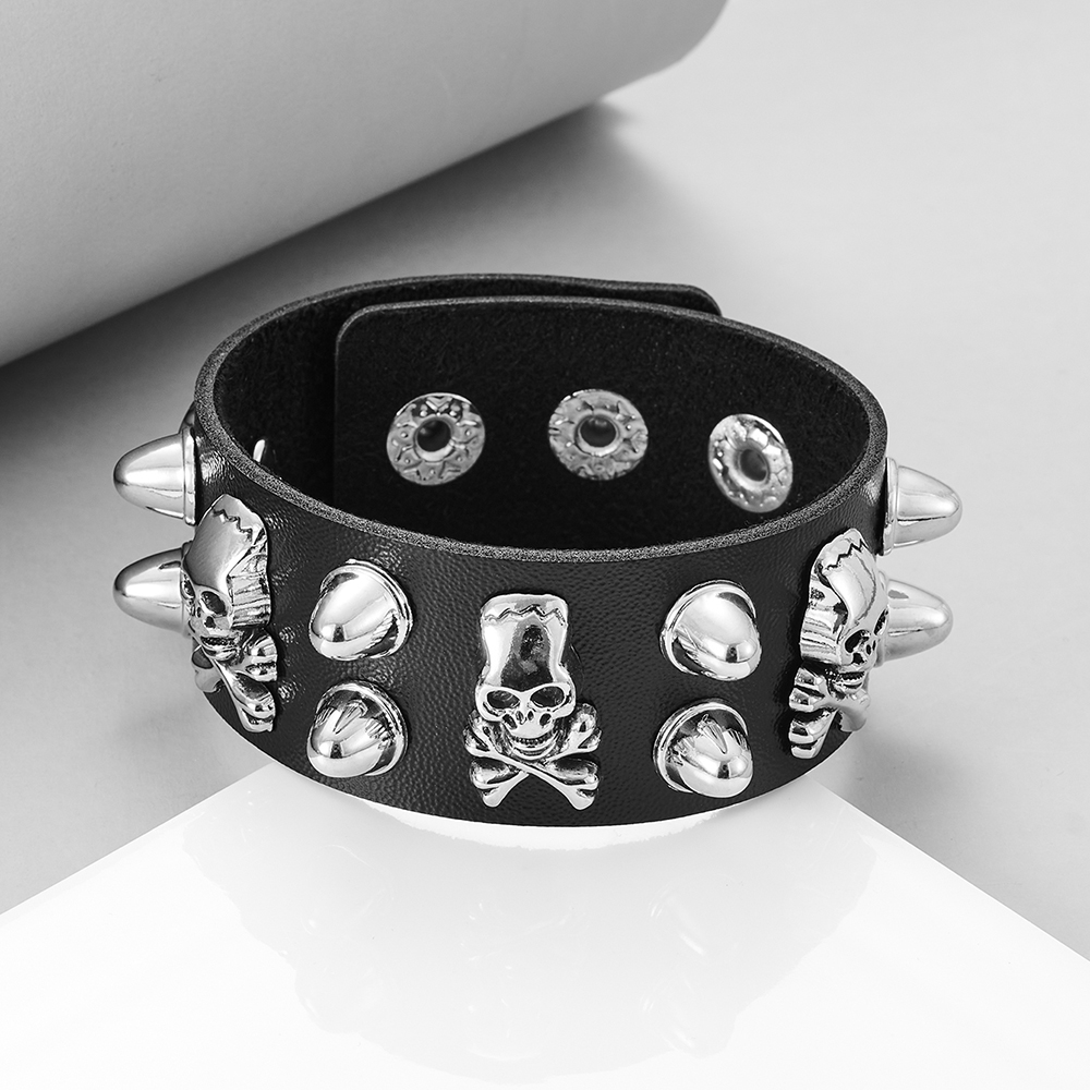 Title 2, Bracelet gothique en cuir avec rivets ronds, tê...