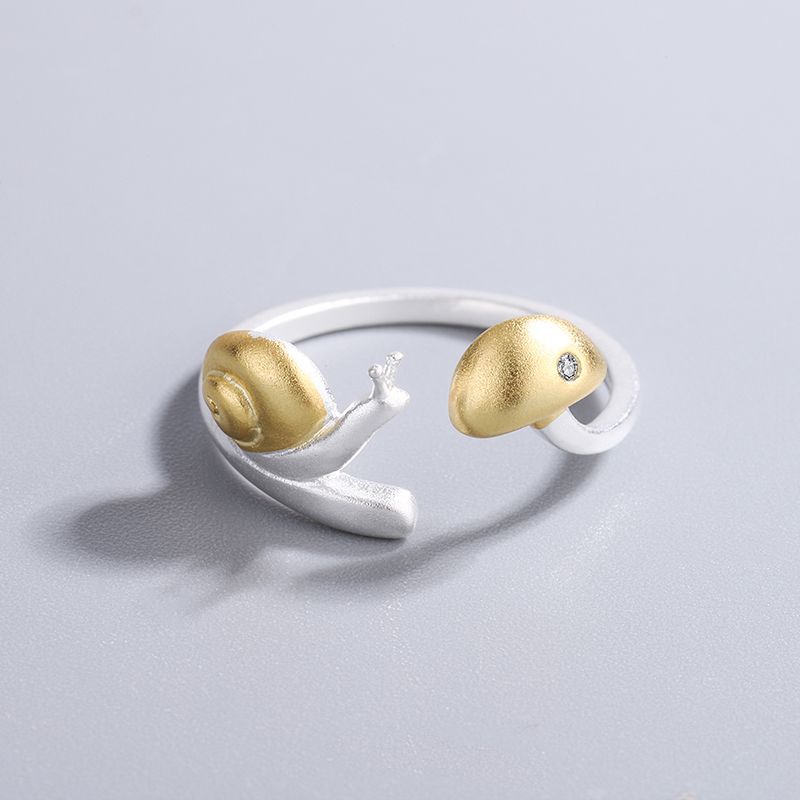 Title 5, Cute sandblasted snail ring for femininity. A d...