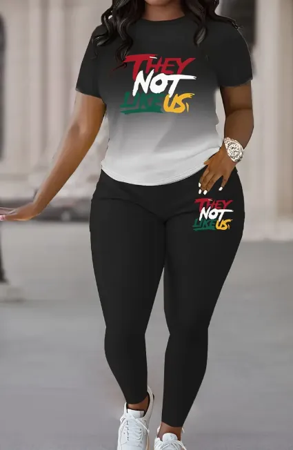 Women's Printed Round Neck T Shirt And Leggings Set Black - Shop at LoveMi