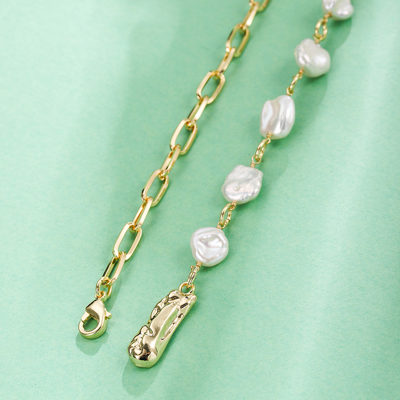 Design A Long Round Bead Clavicle Chain With Simple Temperament